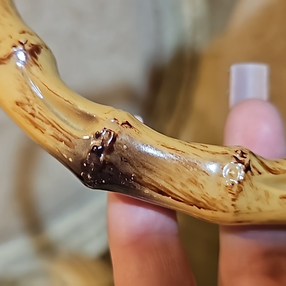 Beautiful!! bag, excellent condition except for some marks on back as shown - Picture 3 of 12